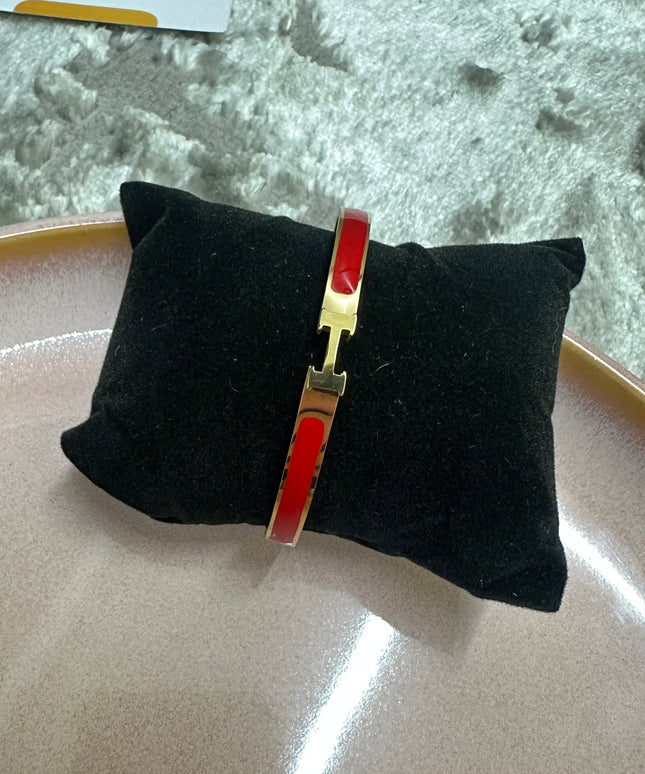Gold & Dark Red Plated I H Clasp Bracelet